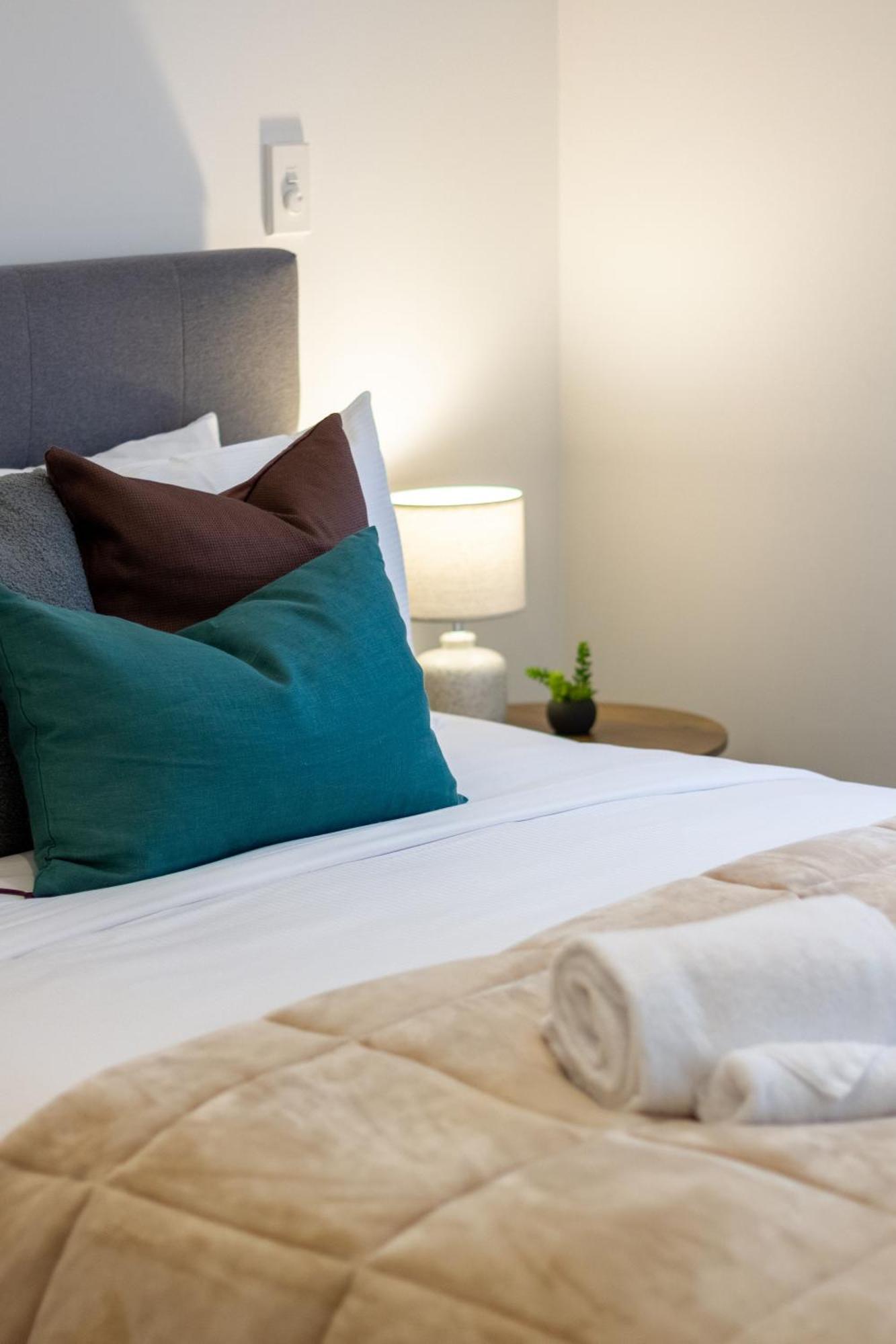 Executive Suite On Lichfield Street - 2 Bed 2 Bath Christchurch Bagian luar foto
