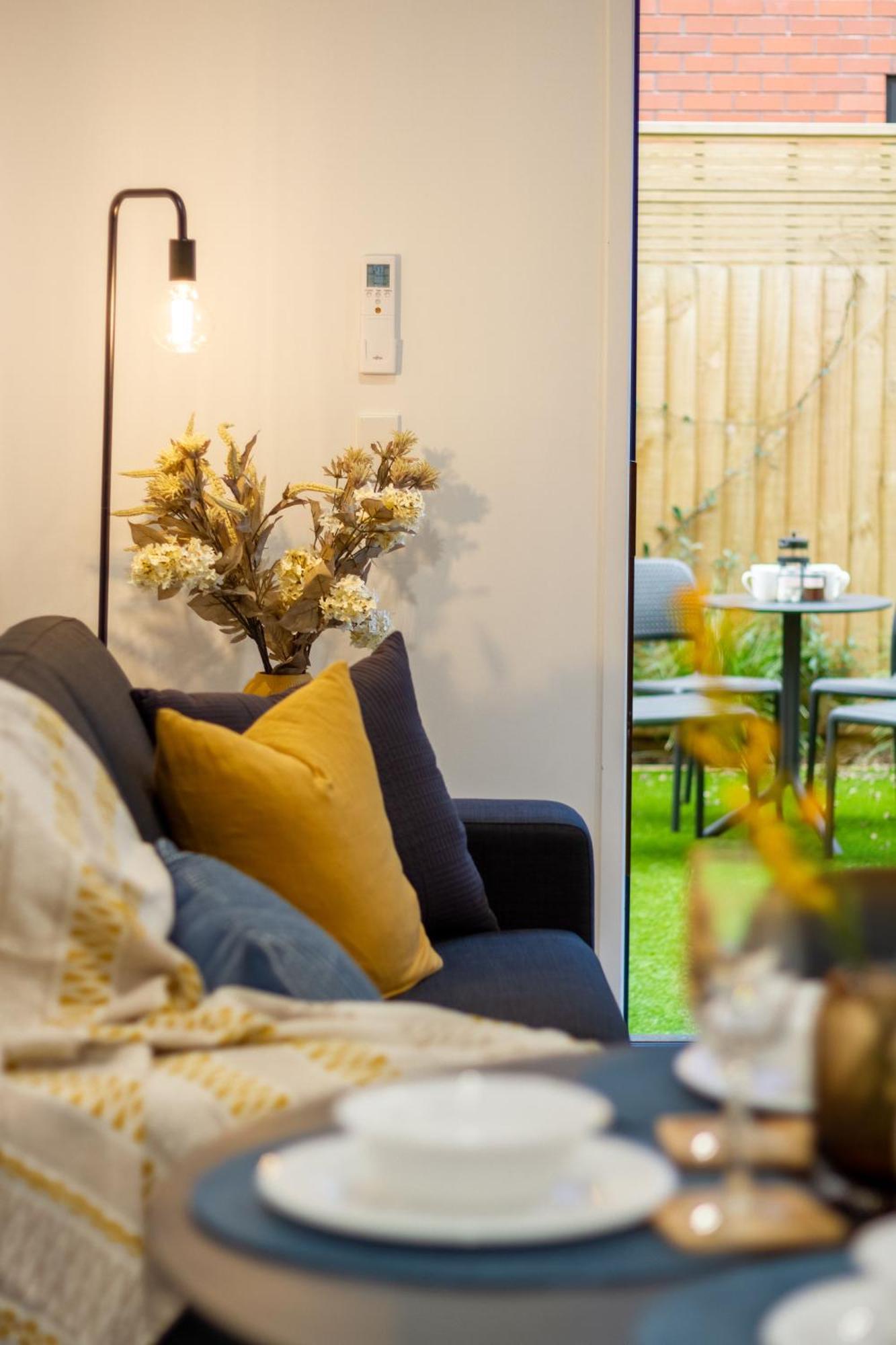 Executive Suite On Lichfield Street - 2 Bed 2 Bath Christchurch Bagian luar foto