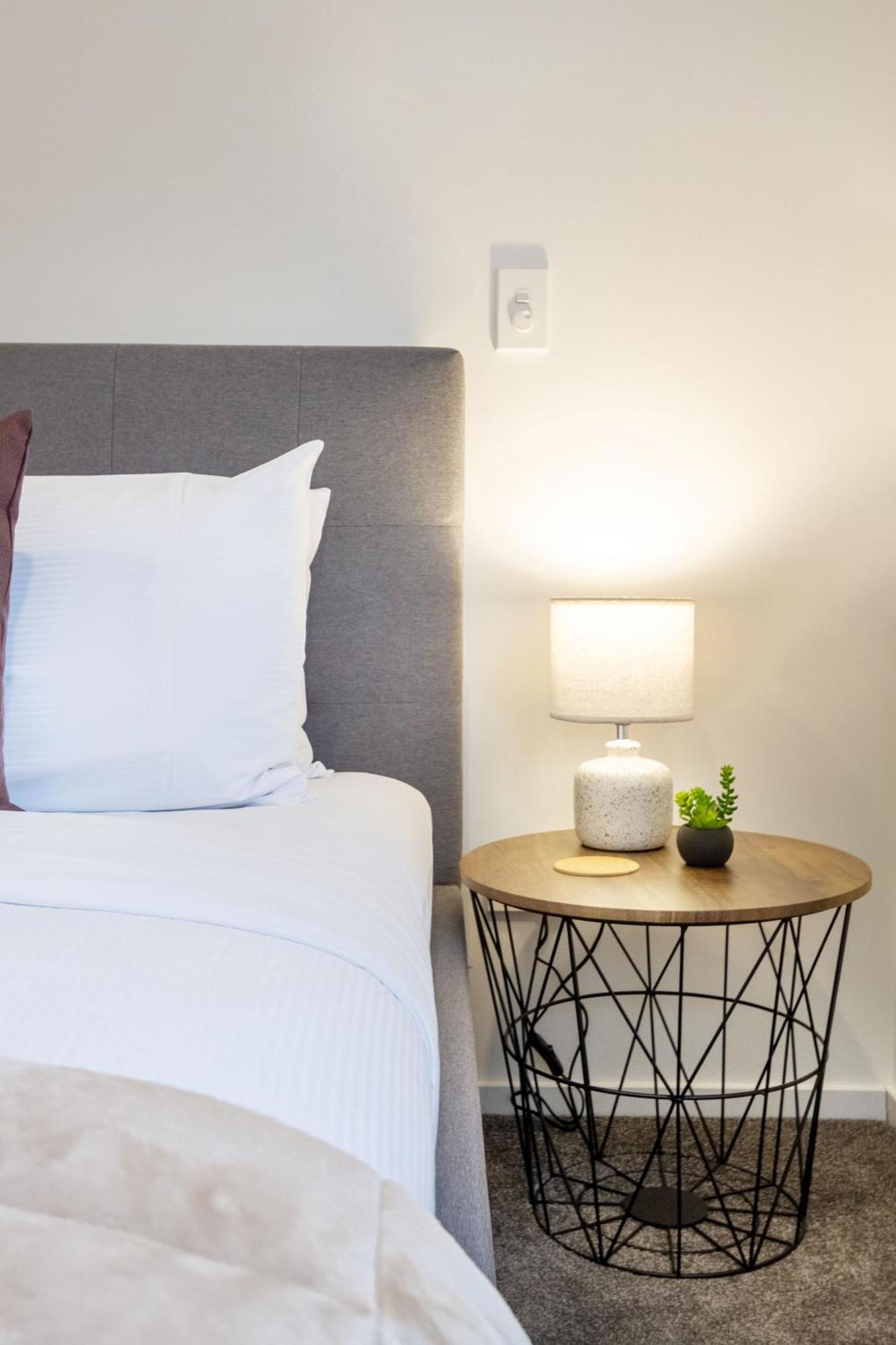 Executive Suite On Lichfield Street - 2 Bed 2 Bath Christchurch Bagian luar foto