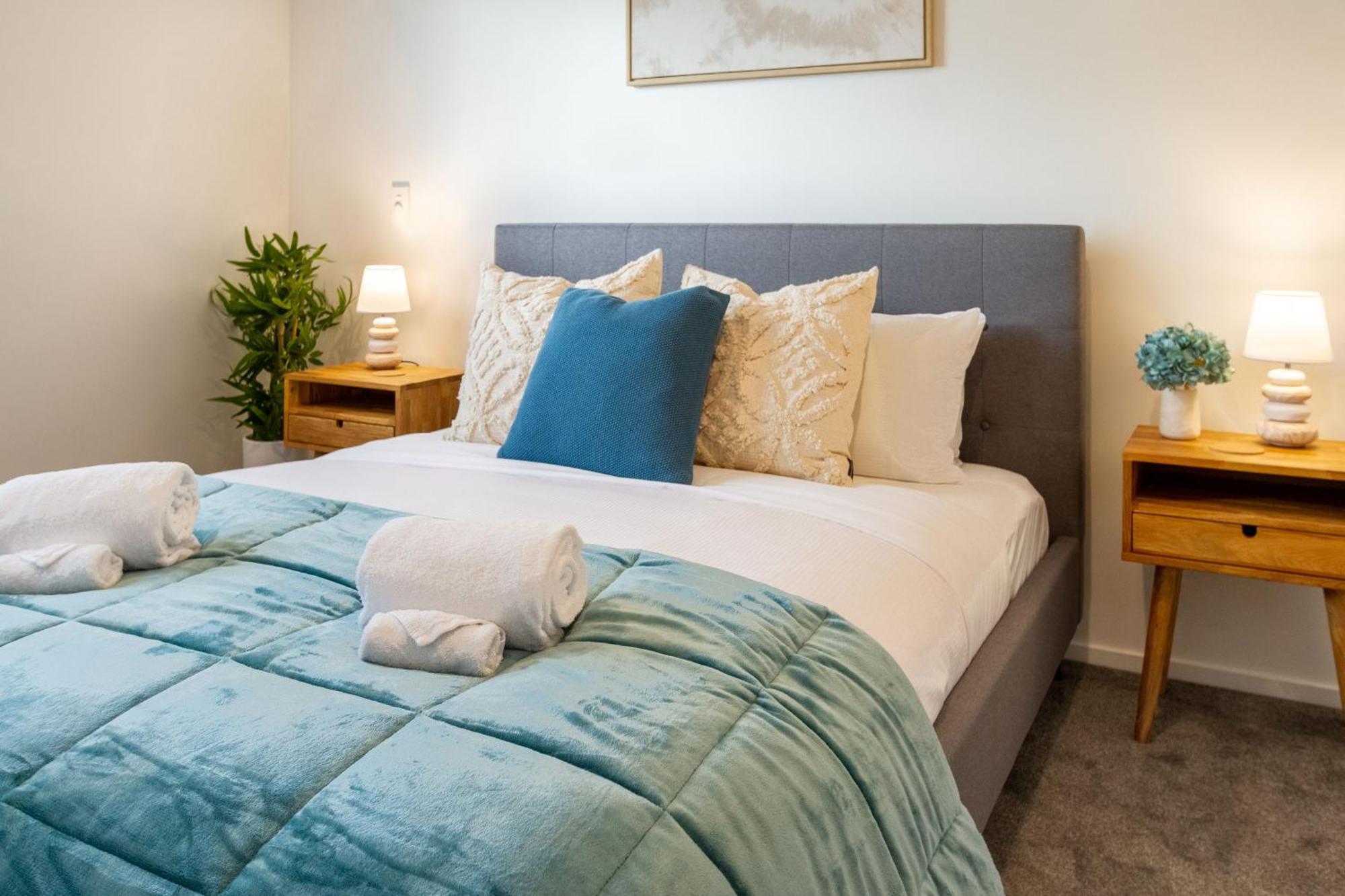 Executive Suite On Lichfield Street - 2 Bed 2 Bath Christchurch Bagian luar foto